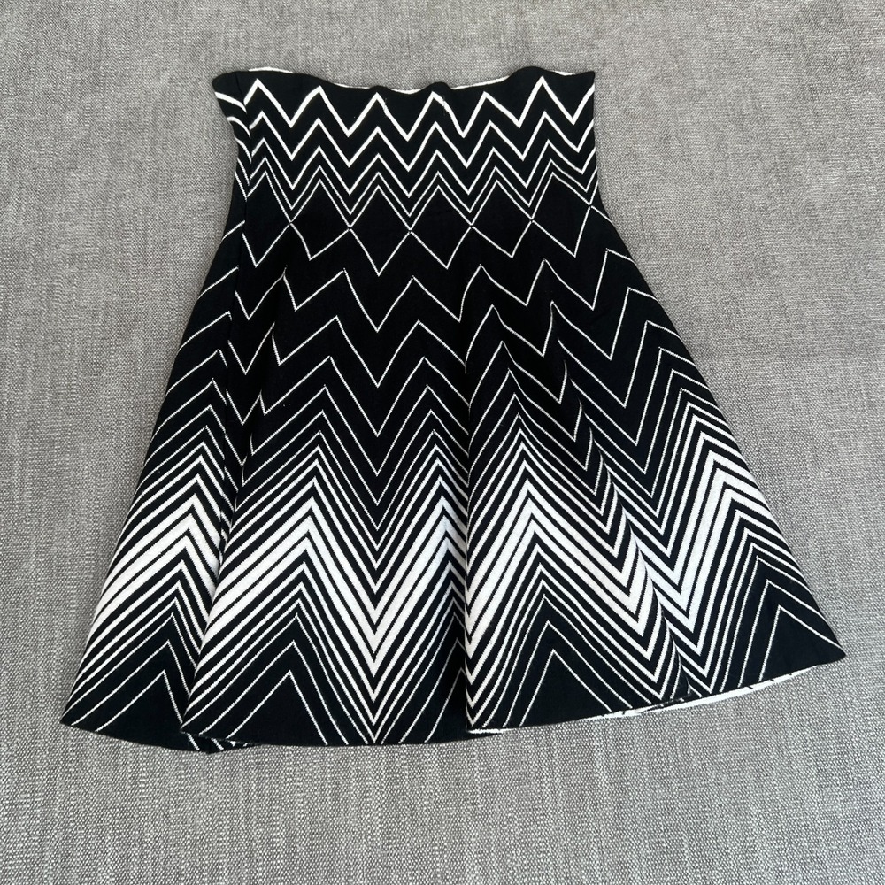 Philosophy Fit & Flare Skirt Womens S Black White Chevron Zig Zag Office Career